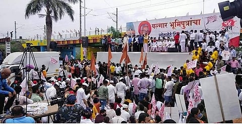 सिडकोला घेराव घालणाऱ्या नेत्यांसह हजारो आंदोलकांवर गुन्हे दाखल