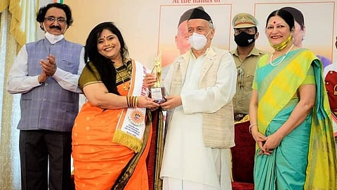 अभिनेत्री विशाखा सुभेदारचा स्त्री शक्ती राष्ट्रीय पुरस्काराने सन्मान