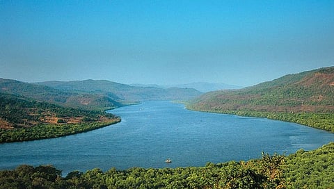 वाशिष्ठी नदीवरील पूल वाहतूकीसाठी बंद करणार