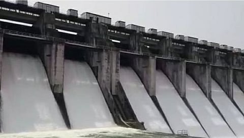जिलेटिन स्फोट करून मासेमारी होत असल्याने मुळा धरणाची सुरक्षा धोक्यात