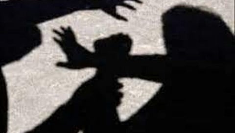 नात्याला काळीमा..चाकूचा धाक दाखवत भाचीवर अत्याचार