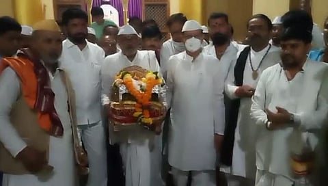 विठू नामाच्या गजरात संत मुक्ताई पालखीचे पंढरपूरकडे प्रस्थान