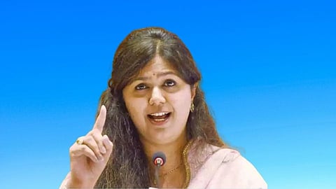 पंकजा मुंडे यांच्या मनातले 'कौरव' नक्की कोण?