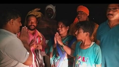 akola citizens rescued