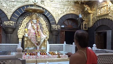 साईबाबांच्या शिर्डीत भक्तांविना गुरुपौर्णिमा उत्सव साजरा