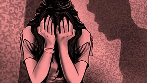 Shocking News: मैत्रिणीच्या घरून परतत होती, गुंगीचे औषध देऊन तरुणीवर 23 जणांनी 7 दिवस केला बलात्कार