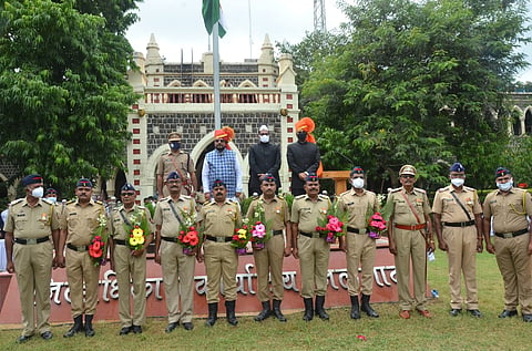 जळगाव जिल्हा विकासात अग्रेसर राहण्यासाठी प्रयत्नशील : पालकमंत्री गुलाबराव पाटील