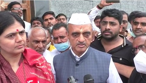 पंकजांची नाराजी दूर करण्यासाठी जनआशीर्वाद यात्रेची गोपीनाथ गडावरुन सुरुवात?