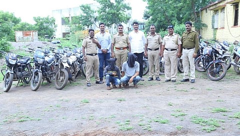 बीडमध्ये दुचाकी चोरणाऱ्या रॅकेटचा पर्दाफाश; तब्बल 24 दुचाक्या जप्त