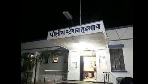 माणूसकीला काळीमा! पोटच्या मुलीची बापाकडून एकदा नाही, तर तब्बल तीनदा विक्री