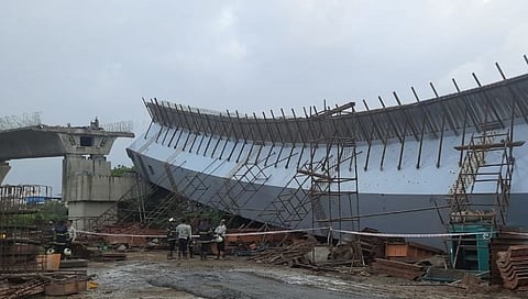Mumbai; निर्माणाधीन उड्डाणपूल कोसळला, 13 जखमी