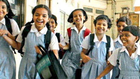 राज्यात आजपासून शाळेची घंटा वाजणार; 'अशी' घेतली जाणार काळजी