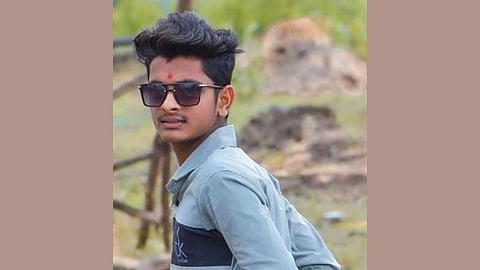 मनासारखं शिक्षण घेता येईना; एसटी कर्मचाऱ्याच्या मुलानं उचललं टोकाचं पाऊल