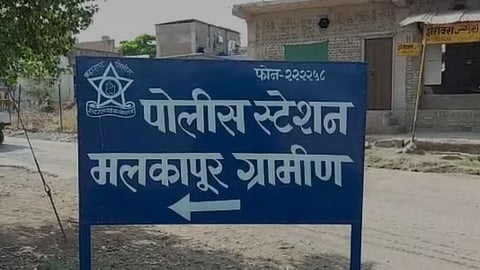 Buldhana: माकनेर मंदिराच्या पुजाऱ्याला बेदम मारहाण; घटना सीसीटीव्हीत कैद