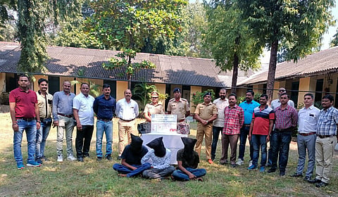 चोरट्यांनी फोडले चक्क 9 लाखांचे हिरे; हिऱ्यांचा केला चुराडा