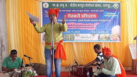 Amravati : 'कृषी कीर्तन'च्या माध्यमातून गुलाबी बोंडअळी व्यवस्थापन जनजागृती!