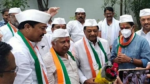 वर्ध्यात भाजपला 'पंजा' दाखवत जिल्हाध्यक्षांचा काँग्रेसमध्ये प्रवेश