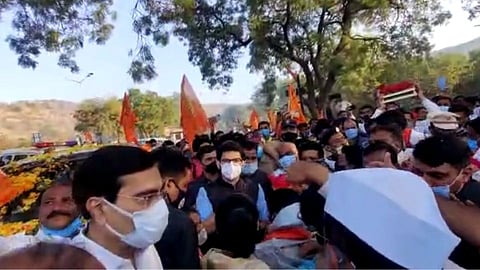 औरंगाबाद : मंत्री आदित्य ठाकरेंच्या स्वागत समारंभात कोरोना चेंगरला!