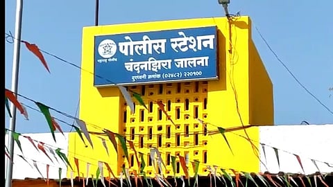 Jalna Crime: कर्तव्यावर असणाऱ्या पोलिसांवर खंजीर आणि चाकूने भीषण हल्ला, दोन पोलिस गंभीर!