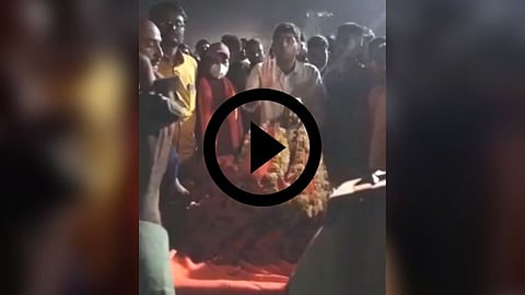 पहा Video : शिवजयंती मिरवणूक अडवल्याने माजी आमदार हर्षवर्धन जाधव यांची पोलिसांसोबत बाचाबाची