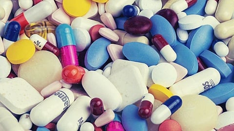 सतत पॅरासिटामॉल, Pain-Killer खात असाल तर सावधान! या गोळ्यांमुळे येऊ शकतो हार्ट ॲटॅक