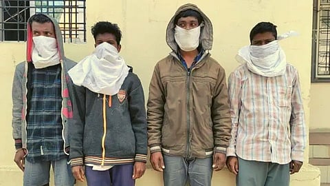 Gadchiroli: नक्षलवाद्यांना स्फोटक साहित्य पुरवठा करणारी टोळी अटक
