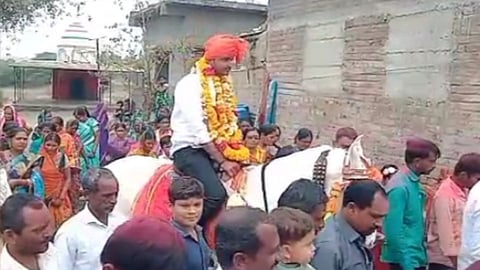 Beed: हमालाचा मुलगा बनला PSI; खाकीचे स्वप्न उतरले सत्यात...(पहा Video)
