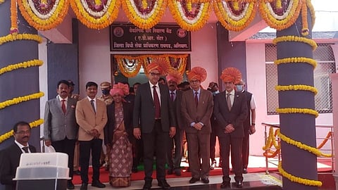 अलिबाग वैकल्पिक वाद निवारण केंद्राच्या नूतन इमारतीचा उद्घाटन समारंभ