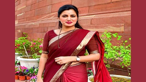 Navneet Rana | नवनीत राणा