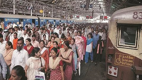 Local Train Hits In Navi Mumbai (File Photo)