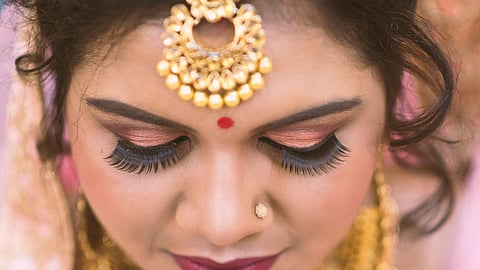 How to care your eyelashes, Eyelash tips in Marathi, Beauty Tips in Marathi
