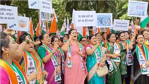 NCP Woman Workers Protests Against Central Govt in Thane: