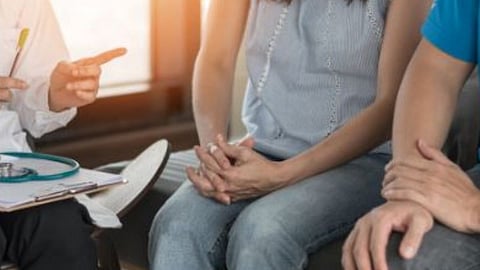 doctor cheats on pregnant women