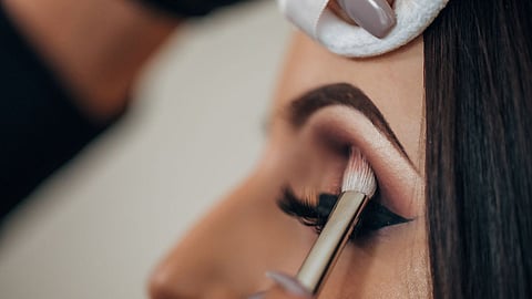 eye makeup tips, eyeliner tips in Marathi, beauty tips in Marathi