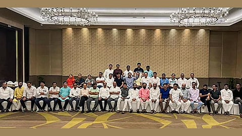 Rebel MLA to return to Mumbai after 11 days Discussions will be held on cabinet and posts in Eknath Shinde government maharashtra