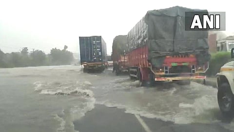 Gujarat Rain News Today, Gujarat Rainfall Updates, Heavy Rain Alert In Gujrat, Gujarat Flood News