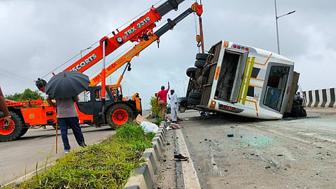 solapur, accident news, akkalkot