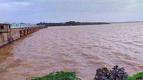 Girna Dam