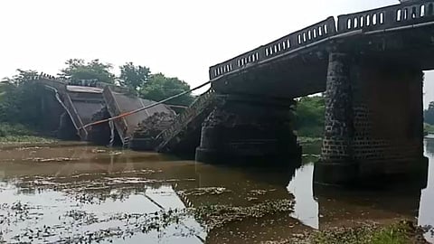 nandurbar , bridge ,