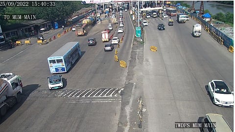 Vashi Toll Naka Accident Video