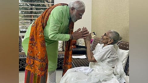 PM Narendra Modi's Mother Passed Away