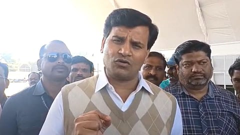 Ravi Rana: मंत्रिपद न मिळाल्याने रवी राणांची जाहीर नाराजी, अधिवेशन असतानाही थेट अमरावती गाठले