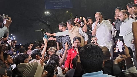 Sharad Pawar In MPSC Student Protest Pune
