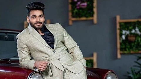 Shiv Thakare Bought New Home