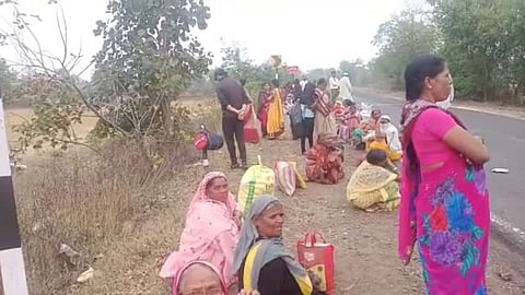 Pune Khamgoan Bus Accident News, Passengers