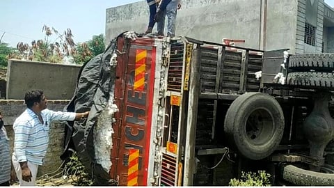 Latur Accident News