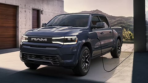 RAM 1500 REV