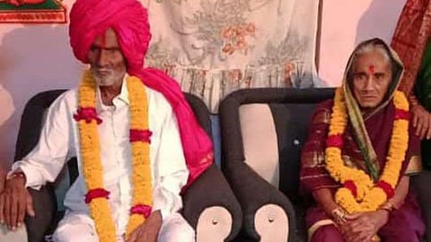Latur Husband Wife Death News