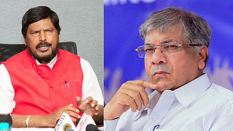 Ramdas Athawale: 'वंचित' बरखास्त करुन RPIमध्ये या, मी नेतृत्व सोडतो', रामदास आठवलेंची प्रकाश आंबेडकरांना मोठी ऑफर