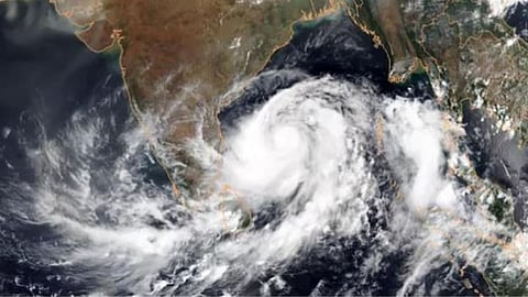 Tej Cyclone Update Maharashtra Rain Alert